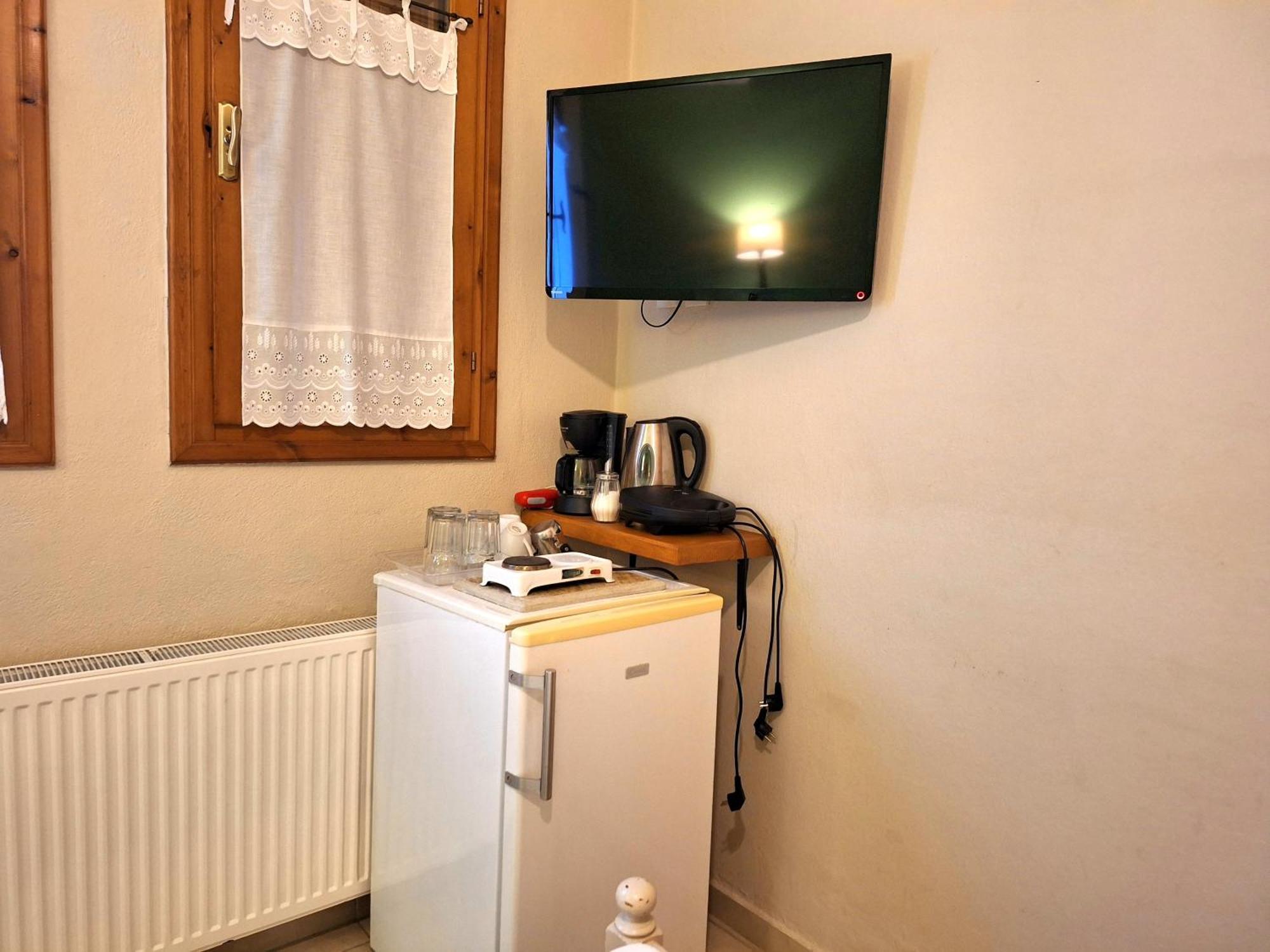 Skourgias Rooms Kala Nera Eksteriør billede