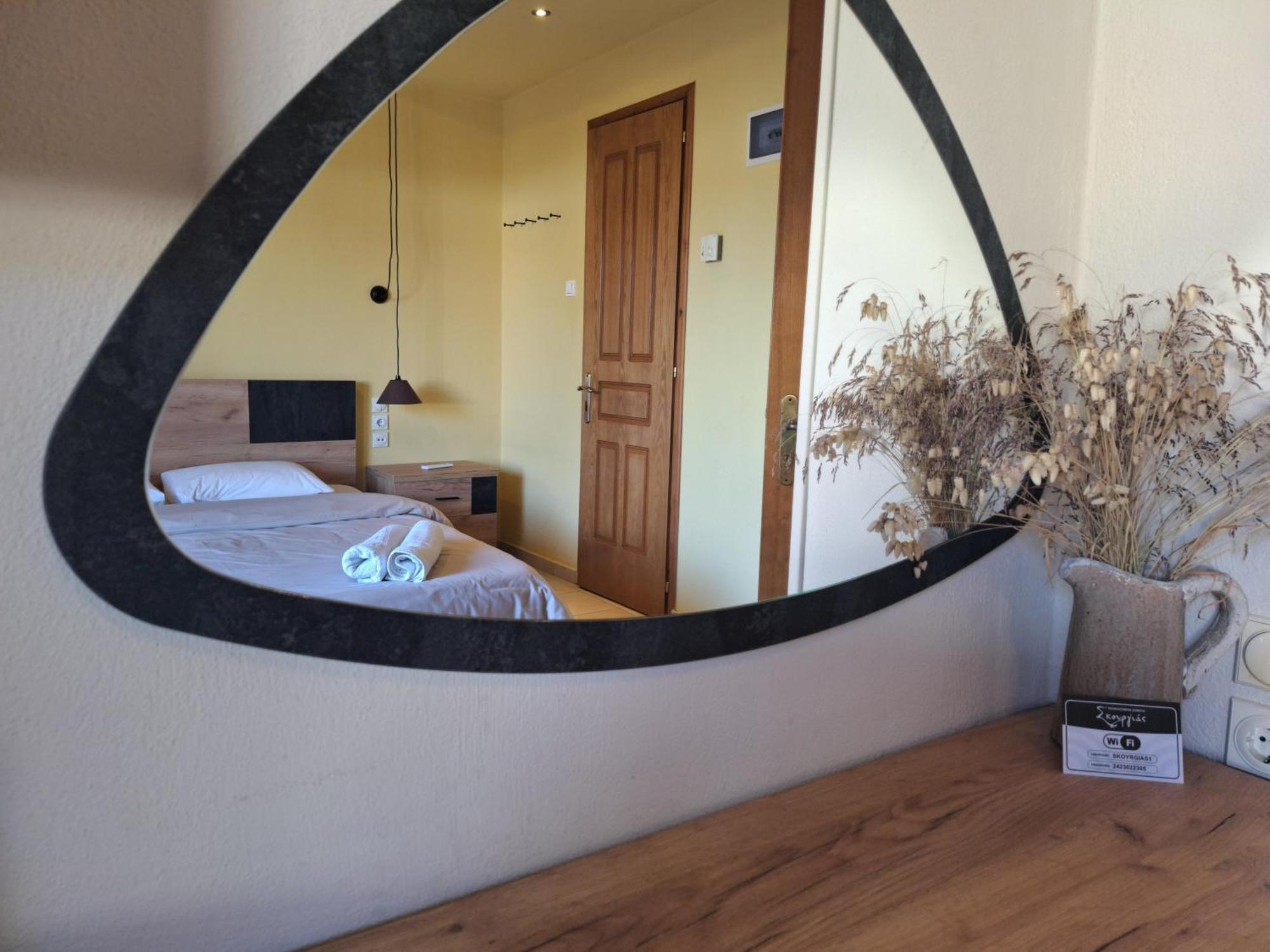 Skourgias Rooms Kala Nera Eksteriør billede